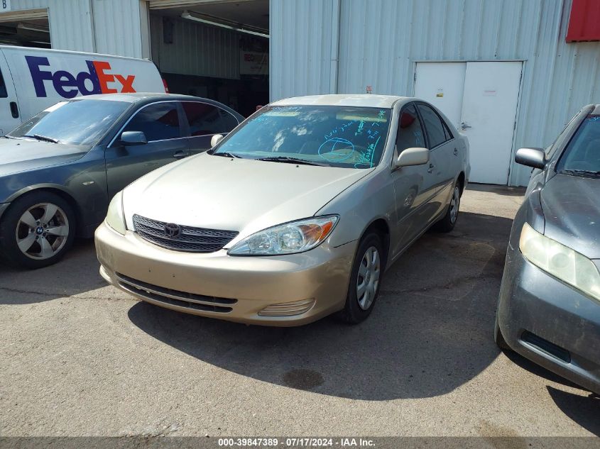 2004 Toyota Camry Le VIN: 4T1BE32K44U802426 Lot: 39847389