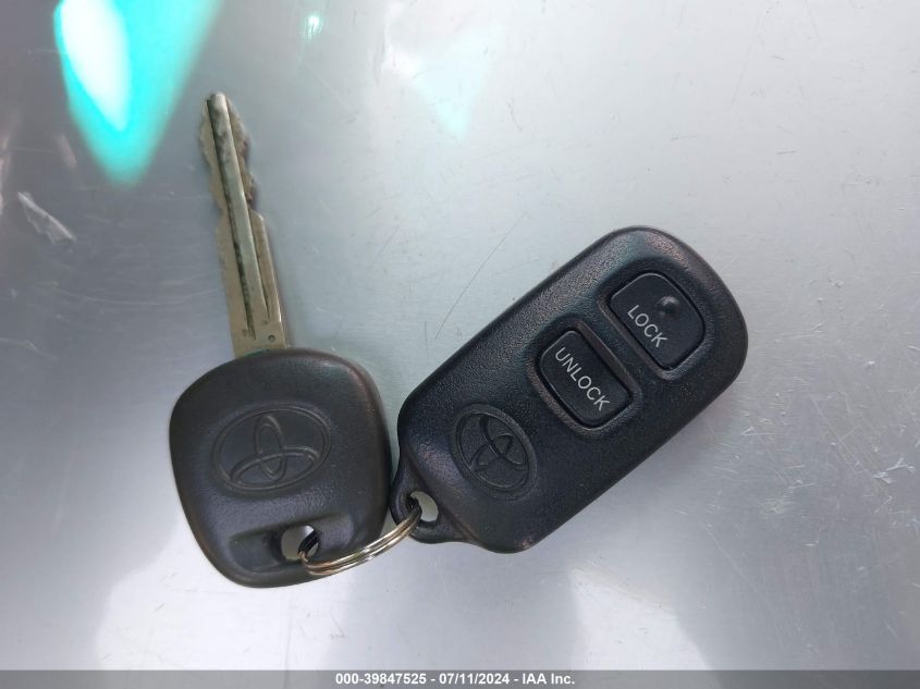 2004 Toyota Highlander Limited V6 VIN: JTEDP21A740032946 Lot: 39847525