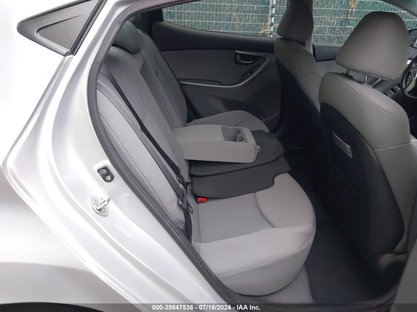 2012 Hyundai Elantra Gls (Ulsan Plant) VIN: KMHDH4AE6CU326177 Lot: 39847536