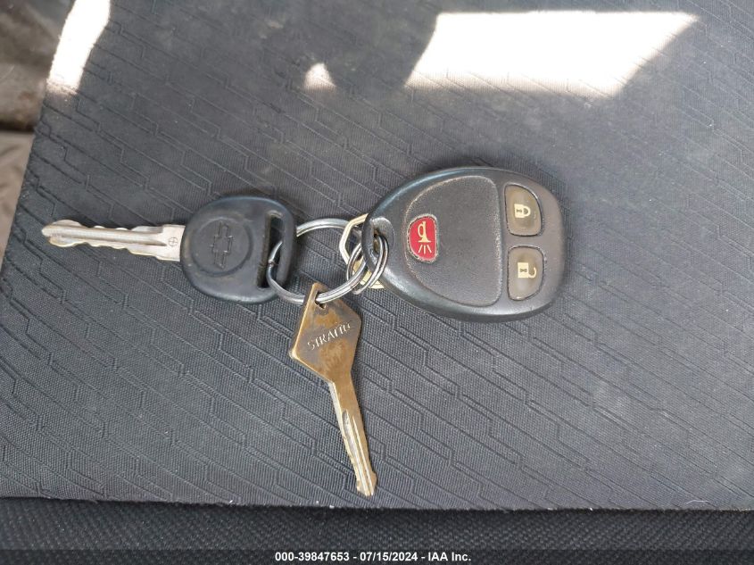 2011 Chevrolet Silverado 1500 Ls VIN: 1GCRKREA4BZ421936 Lot: 39847653