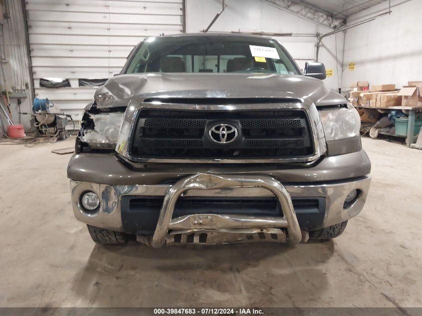 2011 Toyota Tundra Grade 4.6L V8 VIN: 5TFUM5F10BX017412 Lot: 39847683