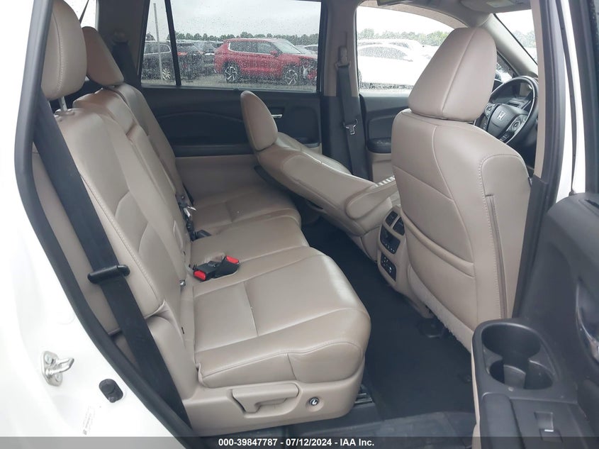 2016 HONDA PILOT TOURING - 5FNYF6H97GB110787