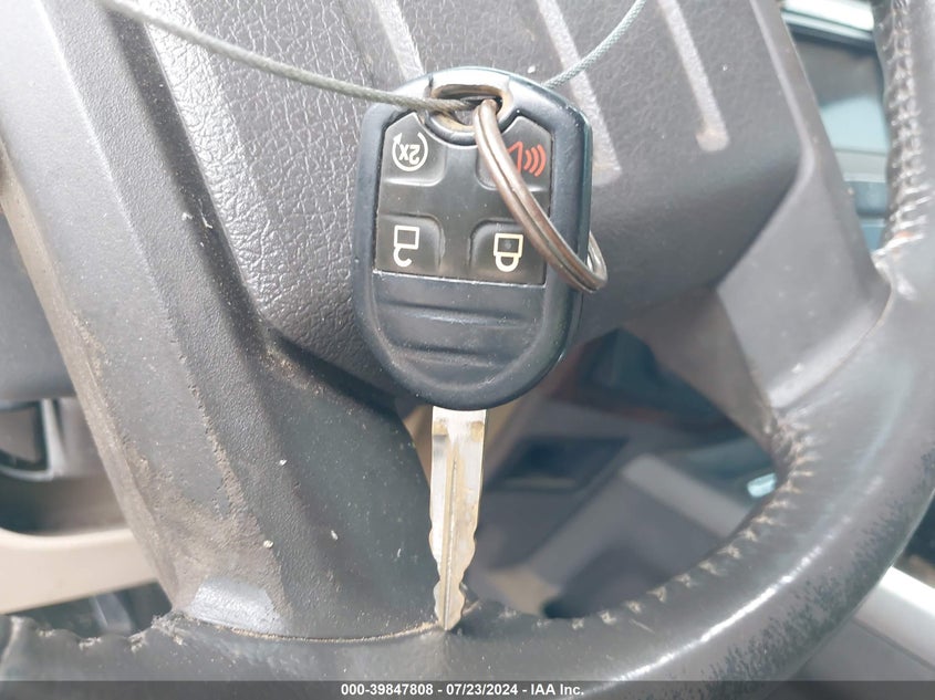 2011 Ford F250 Super Duty VIN: 1FT7W2BT5BEB93252 Lot: 39847808