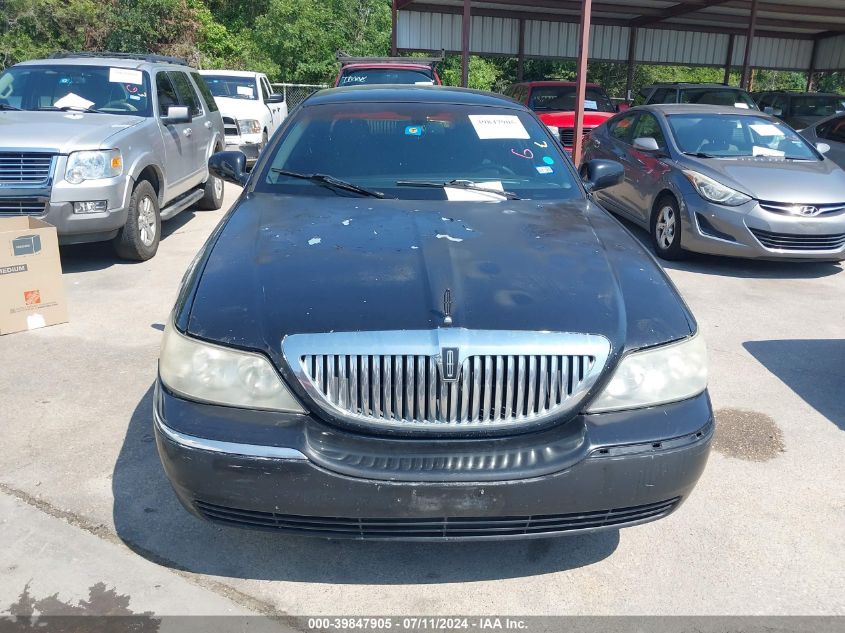 2007 Lincoln Town Car Executive L VIN: 1LNHM84W87Y620705 Lot: 39847905