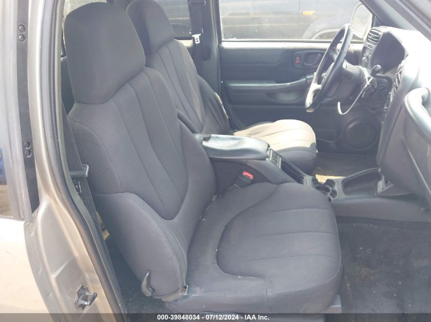 2003 GMC Sonoma Sls VIN: 1GTCS19X738104505 Lot: 39848034