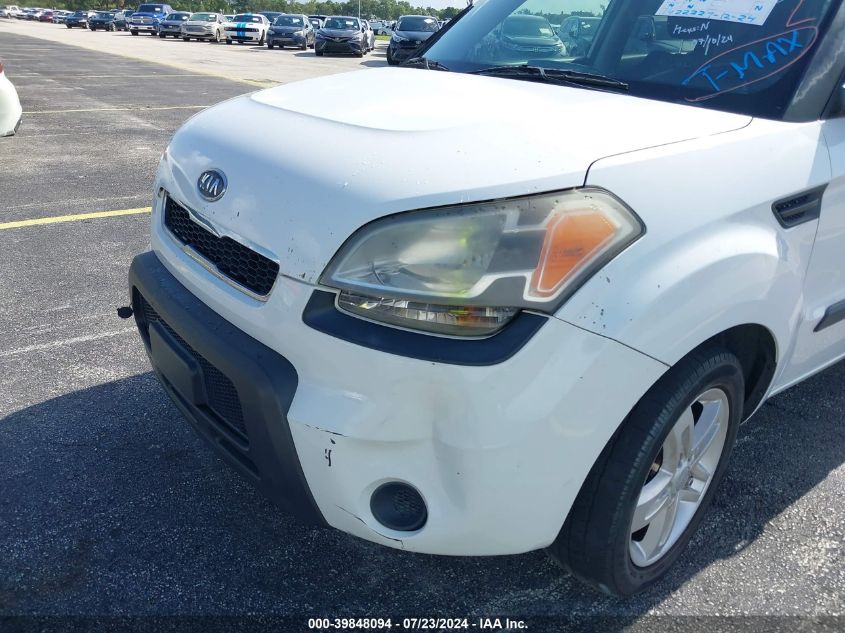 2011 Kia Soul + VIN: KNDJT2A22B7332913 Lot: 39848094