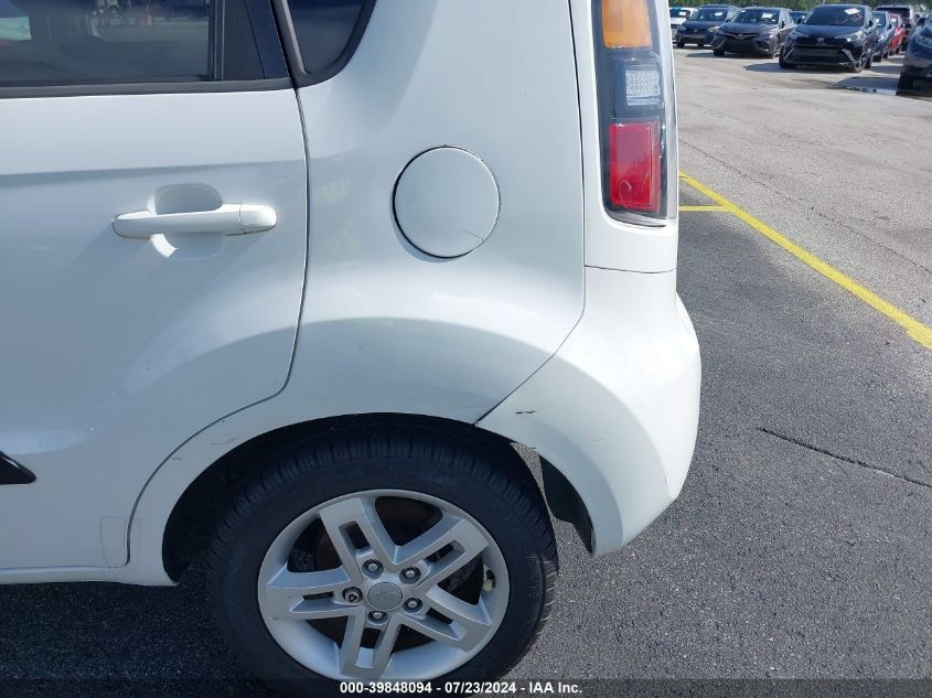 2011 Kia Soul + VIN: KNDJT2A22B7332913 Lot: 39848094