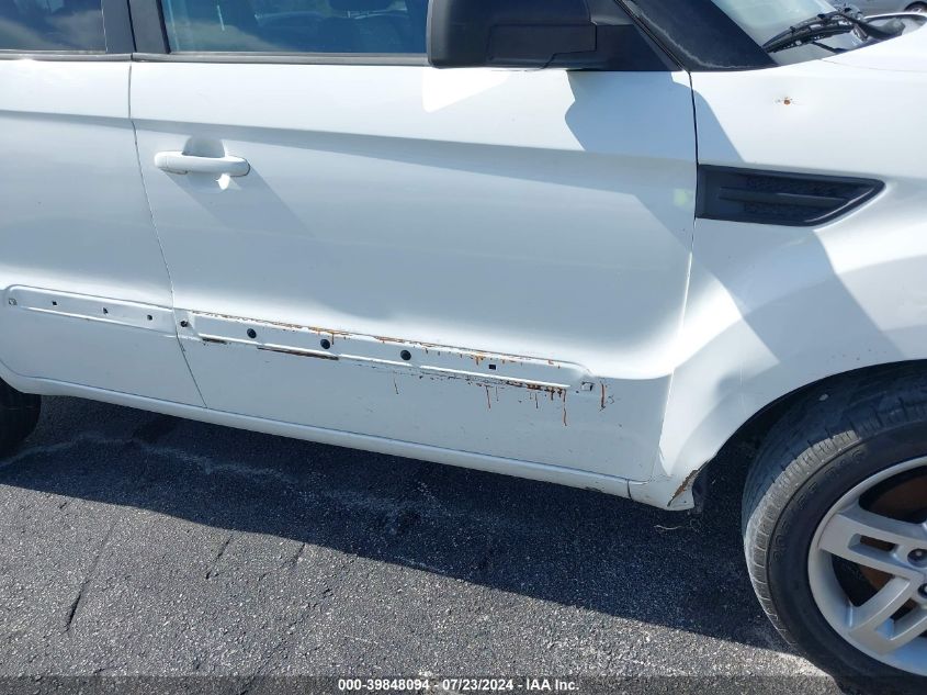 2011 Kia Soul + VIN: KNDJT2A22B7332913 Lot: 39848094