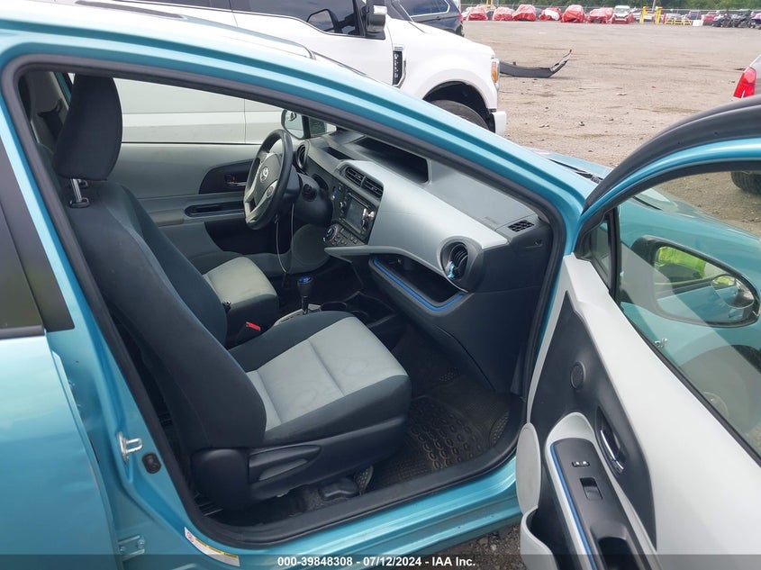 2012 Toyota Prius C Three VIN: JTDKDTB32C1011571 Lot: 39848308