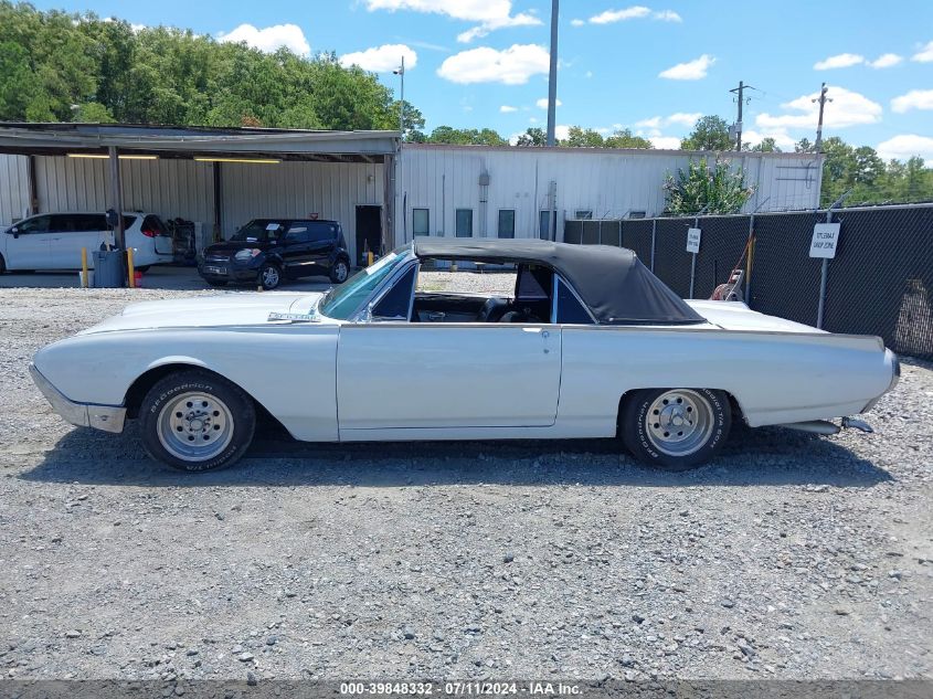 1961 Ford Thunderbird VIN: 1Y73Z144073 Lot: 39848332