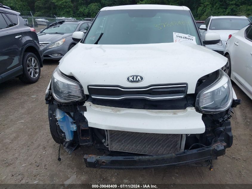 2018 Kia Soul + VIN: KNDJP3A54J7888613 Lot: 39848409