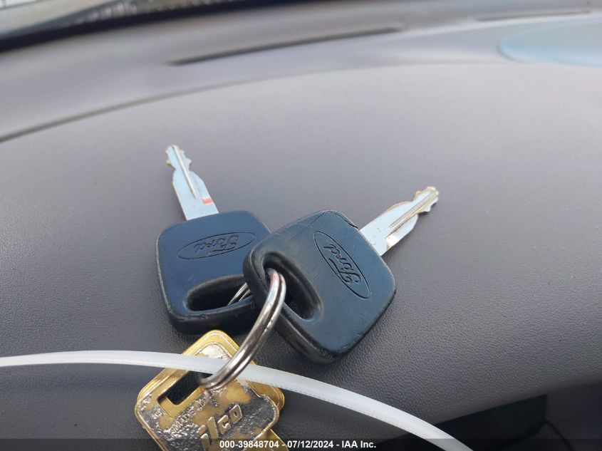 1999 Ford F-150 Lariat/Work Series/Xl/Xlt VIN: 1FTRX17W2XKB05379 Lot: 39848704