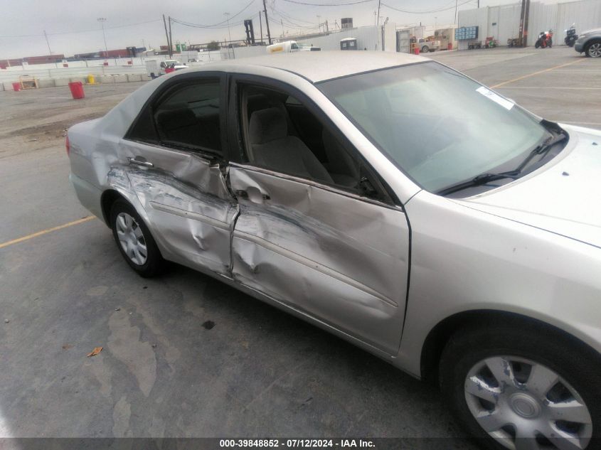 2004 Toyota Camry Le VIN: 4T1BE32K74U379759 Lot: 39848852