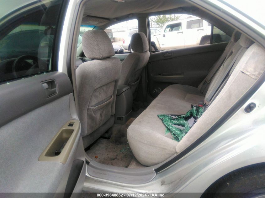 2004 Toyota Camry Le VIN: 4T1BE32K74U379759 Lot: 39848852