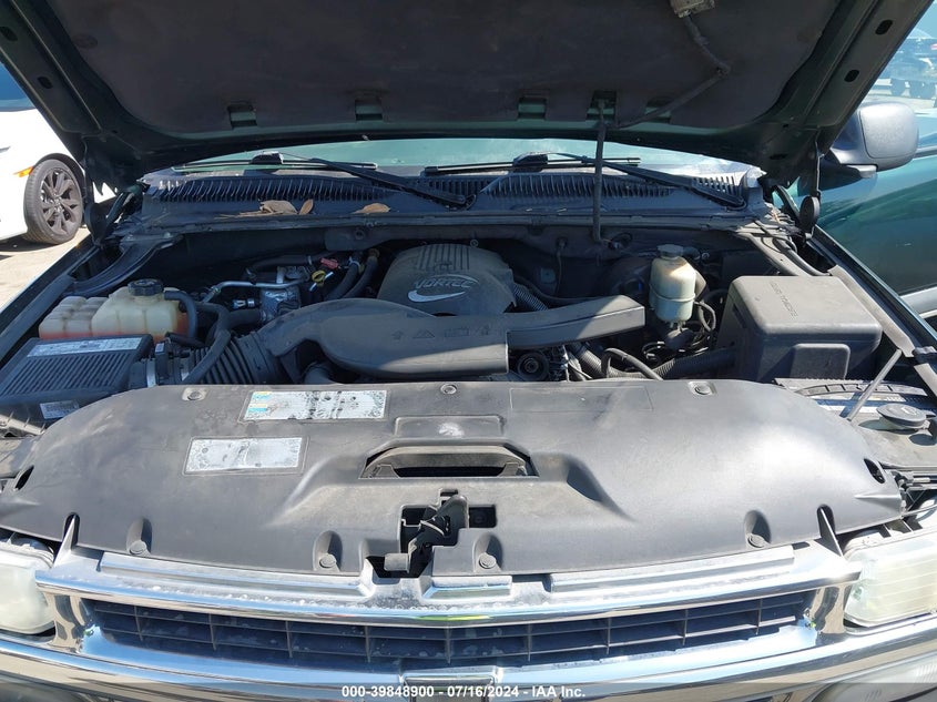 2002 Chevrolet Suburban 1500 Ls VIN: 3GNEC16T12G215848 Lot: 39848900