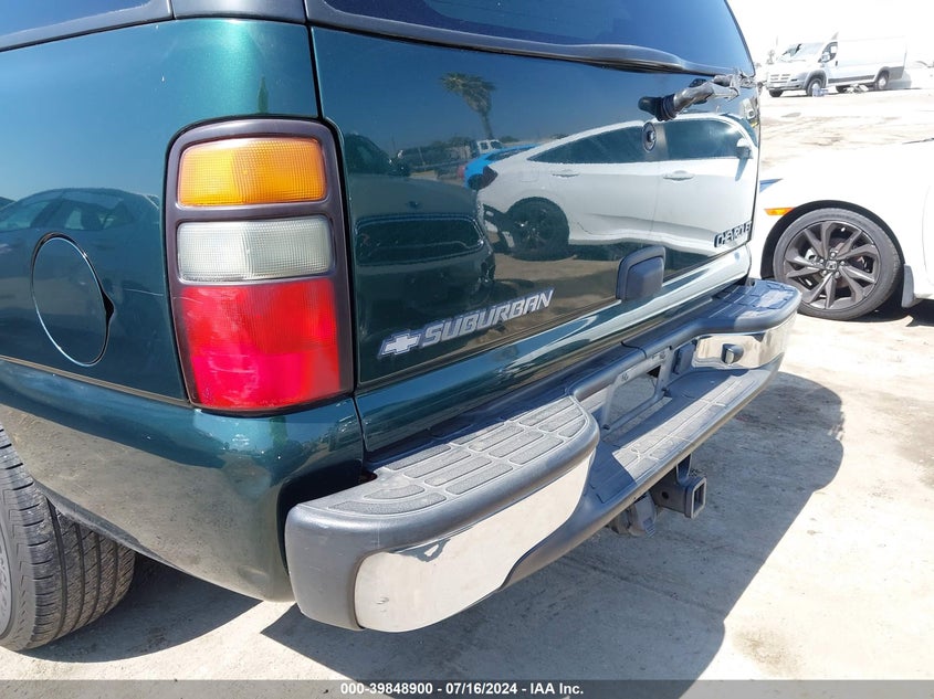 2002 Chevrolet Suburban 1500 Ls VIN: 3GNEC16T12G215848 Lot: 39848900