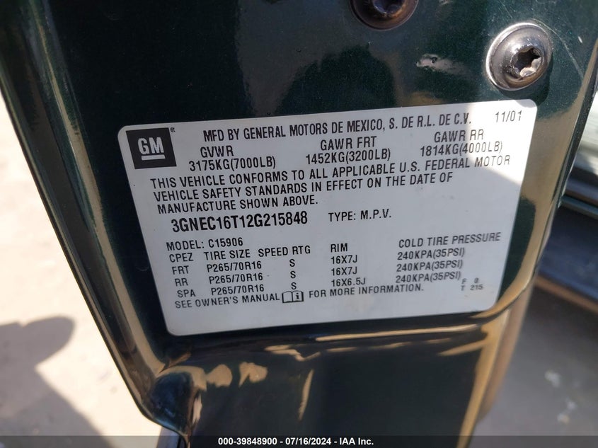 2002 Chevrolet Suburban 1500 Ls VIN: 3GNEC16T12G215848 Lot: 39848900