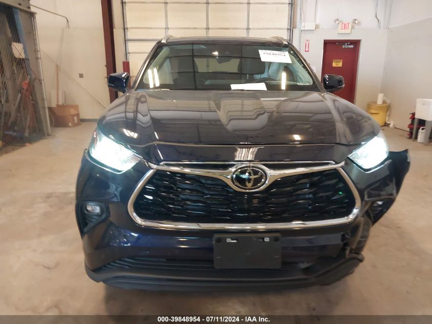 2024 Toyota Highlander Platinum VIN: 5TDKDRBH4RS55288 Lot: 39848954