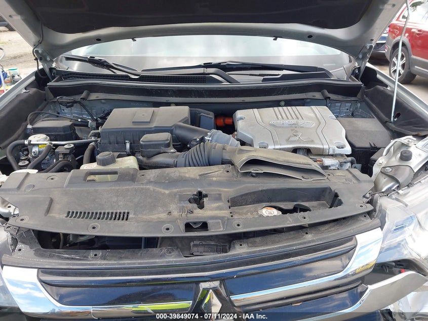 2018 Mitsubishi Outlander Phev Sel VIN: JA4J24A58JZ060082 Lot: 39849074