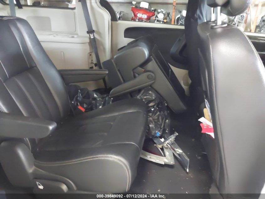 2014 Chrysler Town & Country Touring VIN: 2C4RC1BG5ER295642 Lot: 39849092