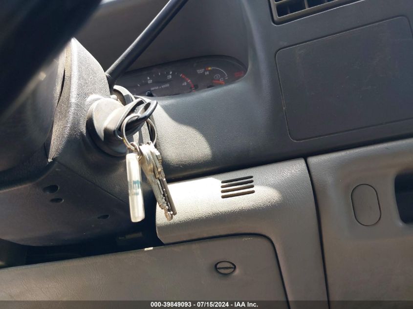 2002 Ford F-350 Lariat/Xl/Xlt VIN: 1FDWW37F12EB01974 Lot: 39849093