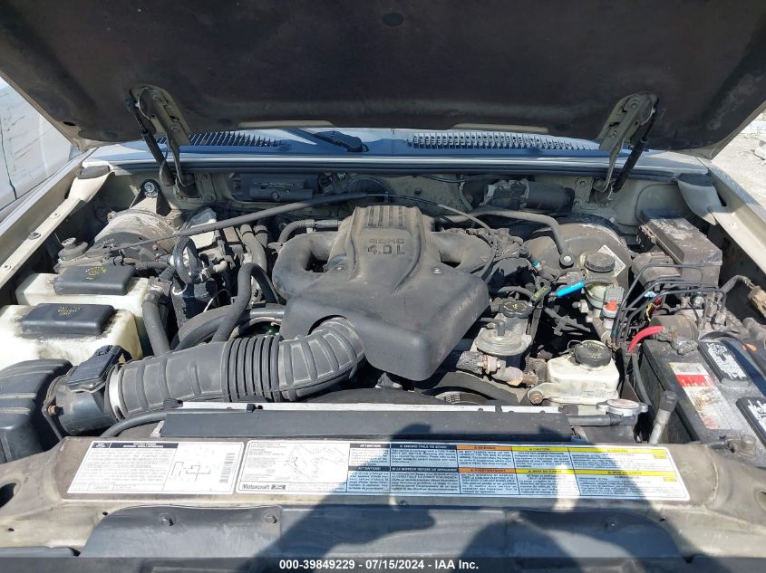 2000 Ford Explorer Xlt VIN: 1FMZU63E4YUA45500 Lot: 39849229