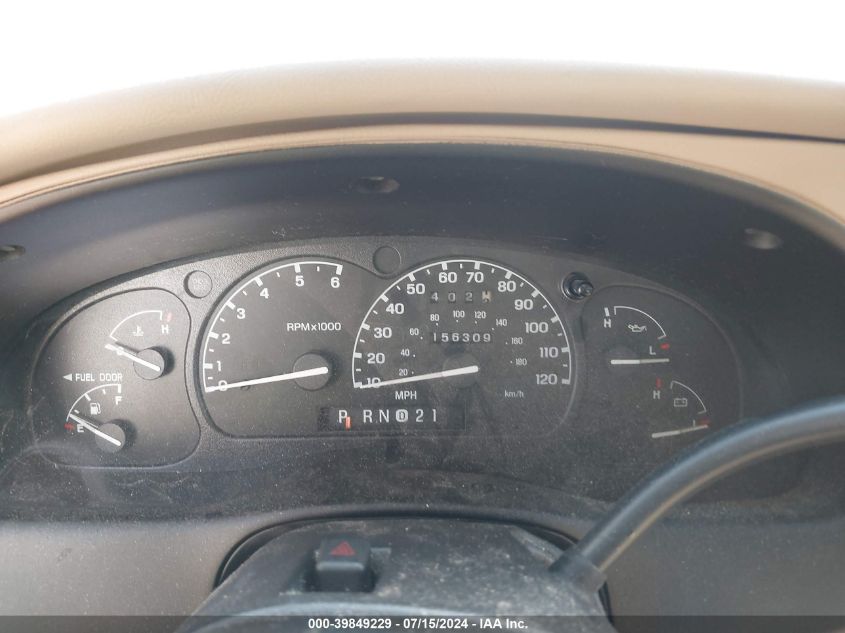 2000 Ford Explorer Xlt VIN: 1FMZU63E4YUA45500 Lot: 39849229