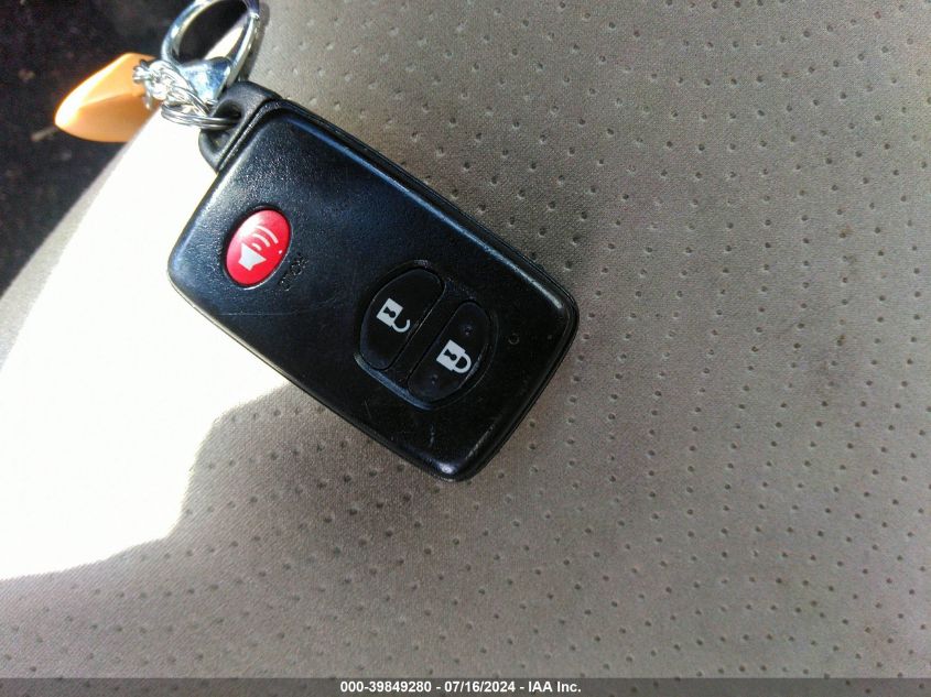 2012 Toyota Prius Two VIN: JTDKN3DUXC0333707 Lot: 39849280