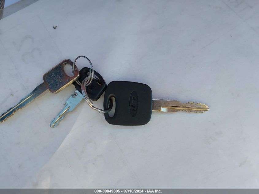 2000 Ford Ranger Xl/Xlt VIN: 1FTYR14C5YPA64637 Lot: 39849305