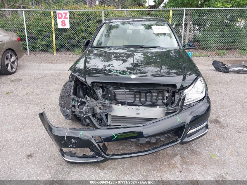 2013 Mercedes-Benz C 300 Luxury 4Matic/Sport 4Matic VIN: WDDGF8AB2DR257650 Lot: 39849425