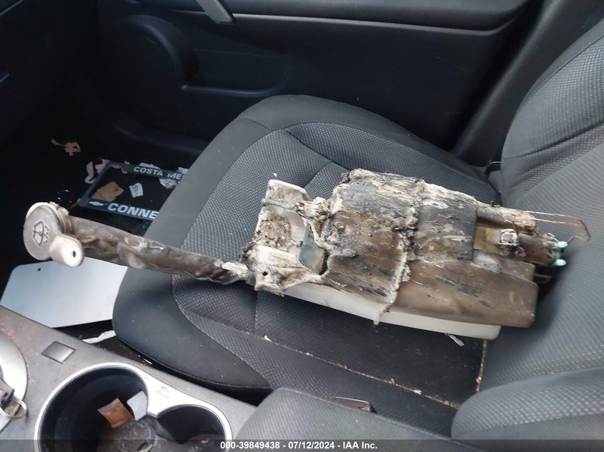 2014 NISSAN ROGUE SELECT S - JN8AS5MTXEW604504