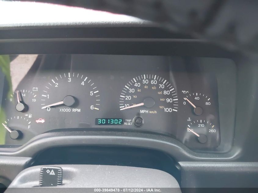 2000 Jeep Cherokee Classic VIN: 1J4FF58S1YL213460 Lot: 39849478