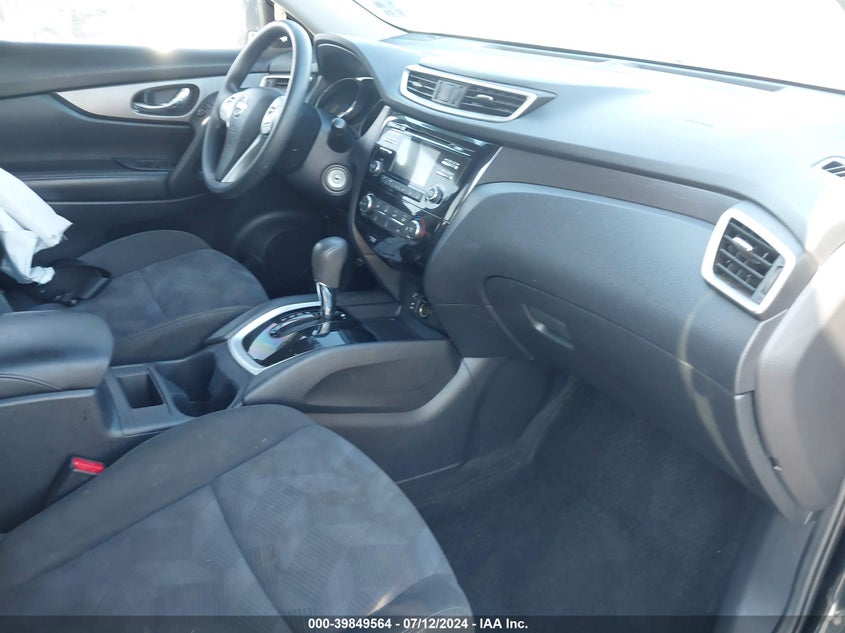 2016 NISSAN ROGUE S - KNMAT2MT0GP658639