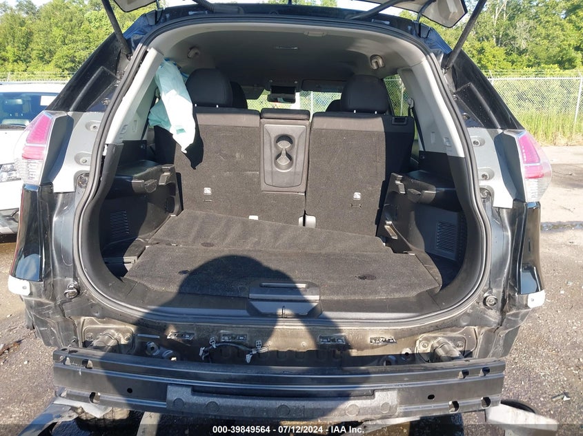 2016 NISSAN ROGUE S - KNMAT2MT0GP658639