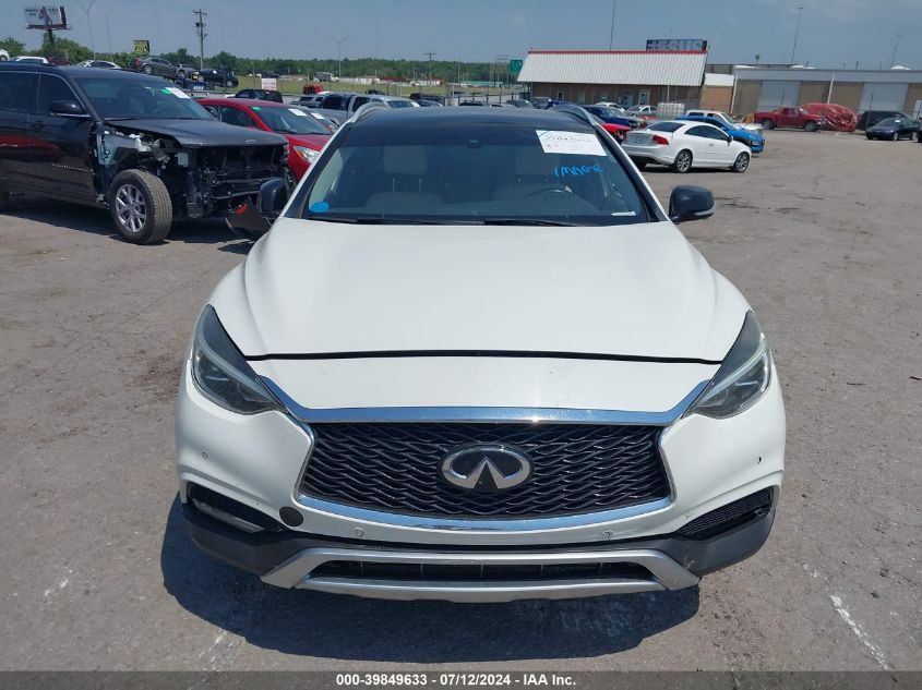 SJKCH5CR0JA002823 2018 Infiniti Qx30 Essential