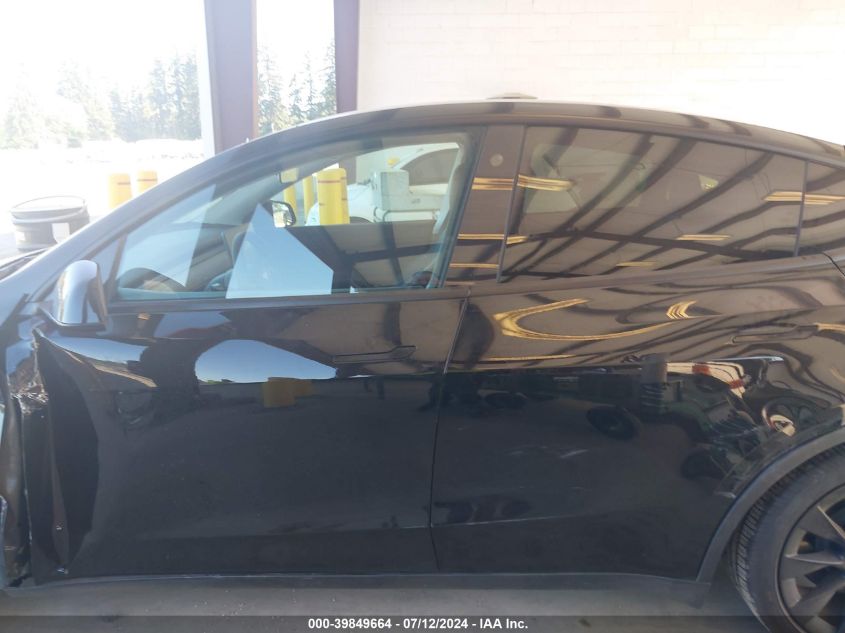 2021 Tesla Model Y VIN: 5YJYGAEE7MF128672 Lot: 39849664