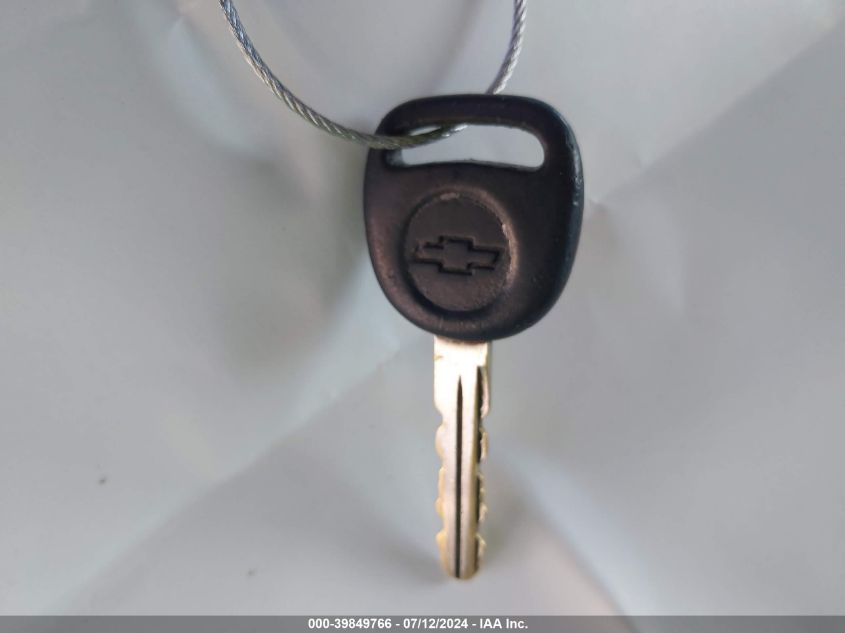 2001 Chevrolet Suburban 1500 Lt VIN: 1GNEC16T51J229684 Lot: 39849766