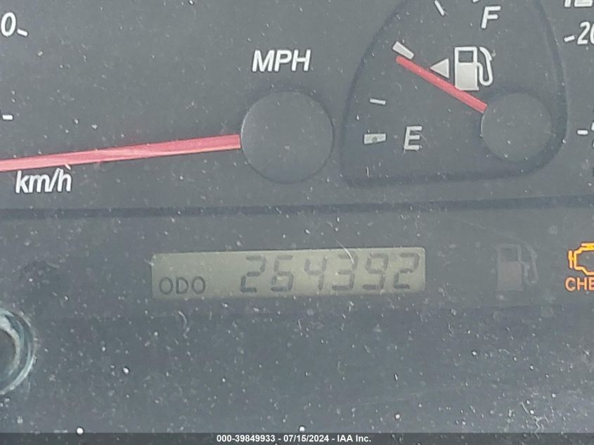 2003 Toyota Camry Le VIN: 4T1BE32K63U664774 Lot: 39849933