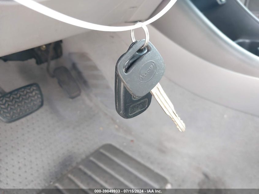 2003 Toyota Camry Le VIN: 4T1BE32K63U664774 Lot: 39849933