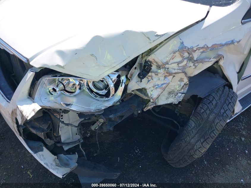 2010 Chrysler Town & Country Limited VIN: 2A4RR6DX0AR151574 Lot: 39850060