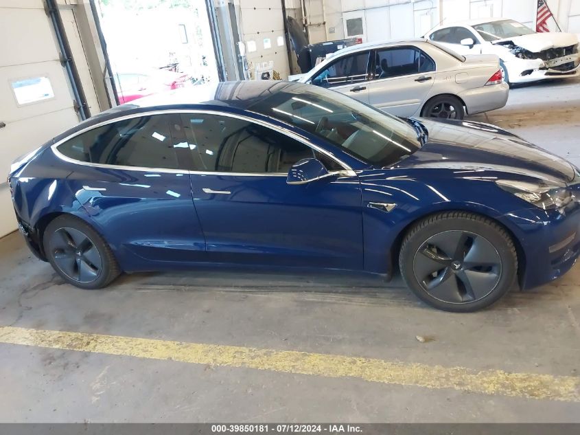 2019 Tesla Model 3 Long Range/Performance VIN: 5YJ3E1EB7KF199275 Lot: 39850181