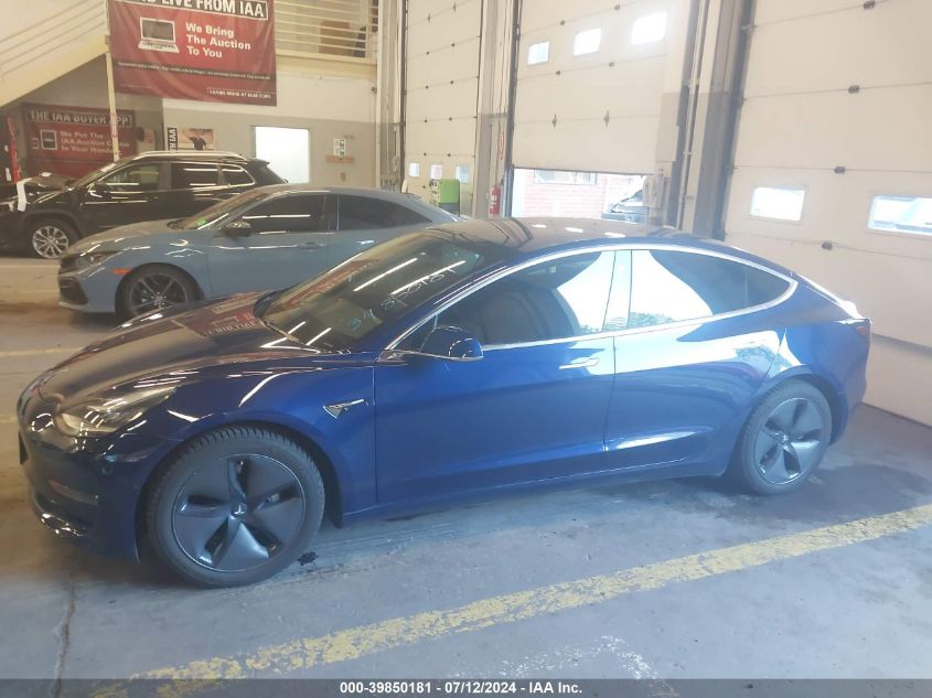 2019 Tesla Model 3 Long Range/Performance VIN: 5YJ3E1EB7KF199275 Lot: 39850181