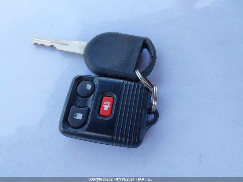 2005 Ford Escape Xls VIN: 1FMYU92Z45KB10578 Lot: 39850252