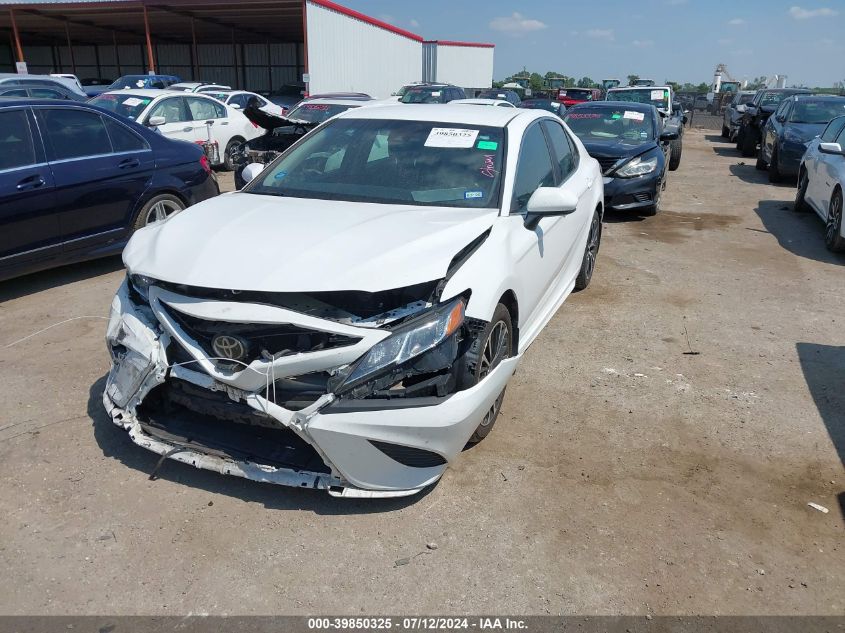 4T1B11HKXJU079541 2018 TOYOTA CAMRY - Image 2