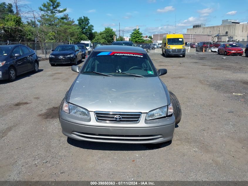 1999 Toyota Camry Le V6 VIN: 4T1BF22K5XU081996 Lot: 39850363