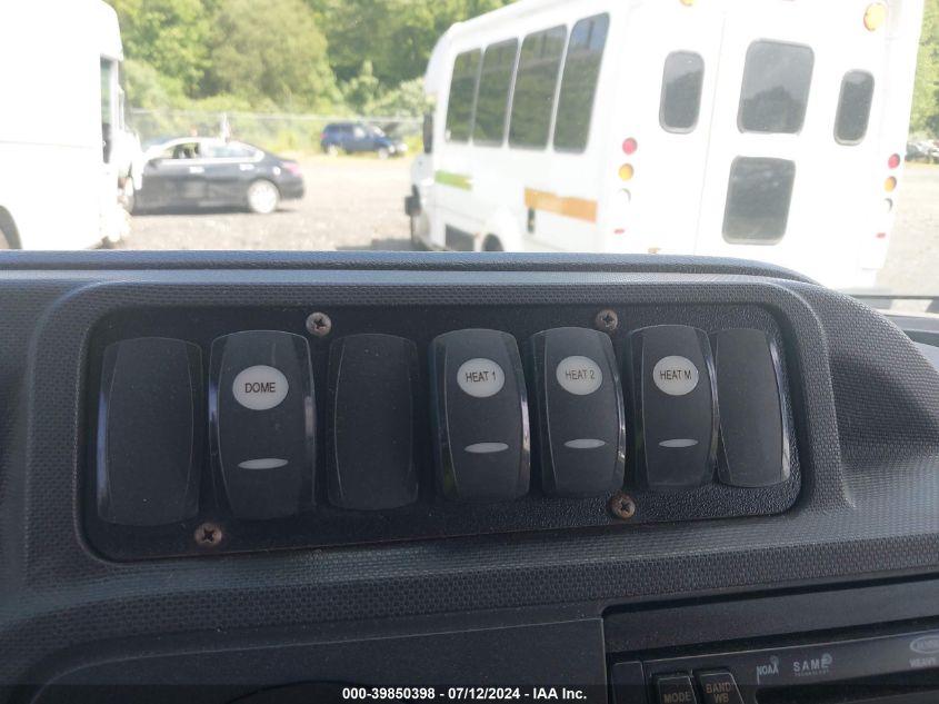 2012 Ford E-450 Cutaway VIN: 1FDFE4FS6CDB18882 Lot: 39850398