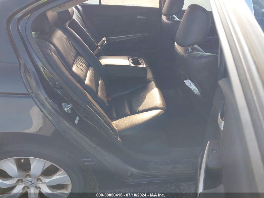 2009 Honda Accord 2.4 Ex-L VIN: 1HGCP26889A010236 Lot: 39850415