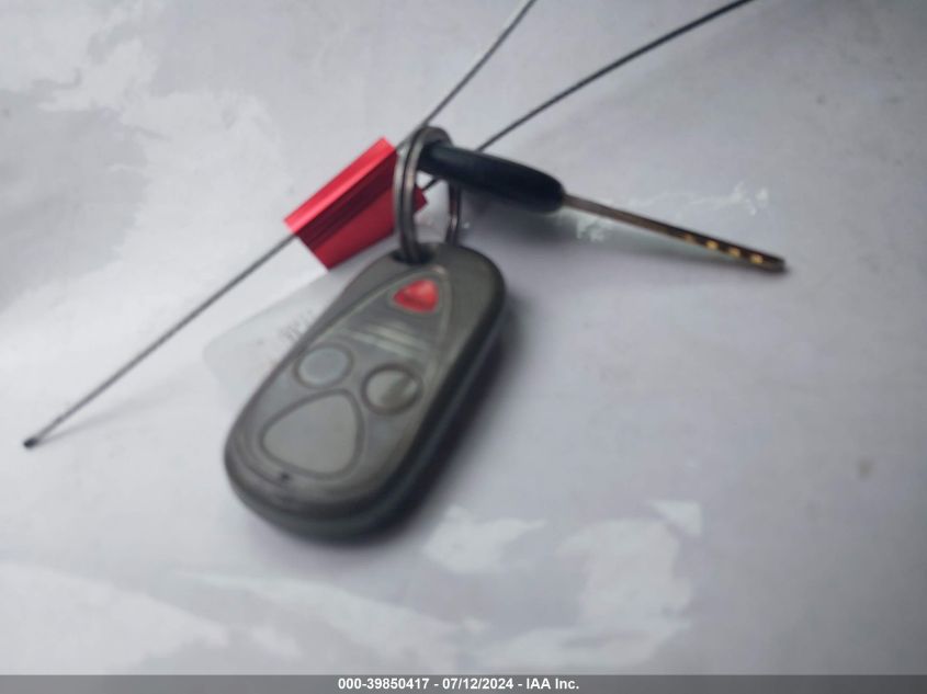 2005 Acura Mdx VIN: 2HNYD18825H560140 Lot: 39850417