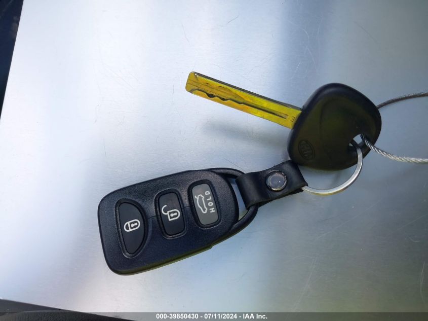 2010 Kia Optima Lx VIN: KNAGG4A86A5431997 Lot: 39850430