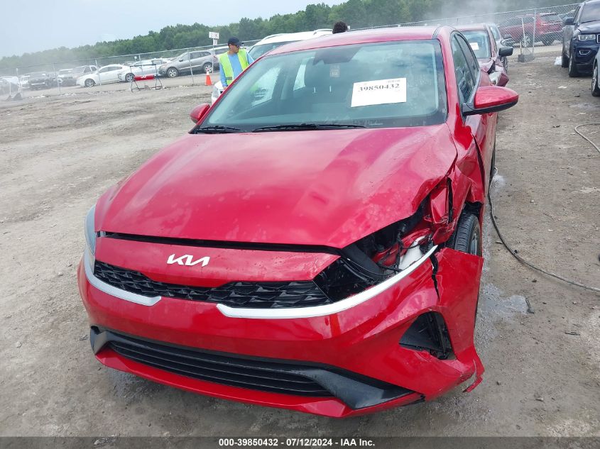 2023 Kia Forte Lxs VIN: 3KPF24AD2PE611811 Lot: 39850432